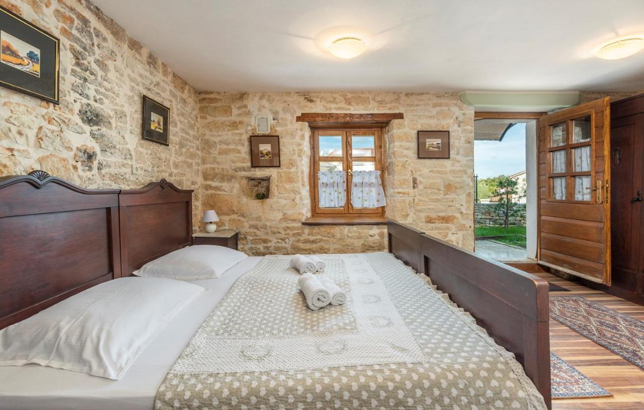 House Peresiji Hotel Szoba fotó