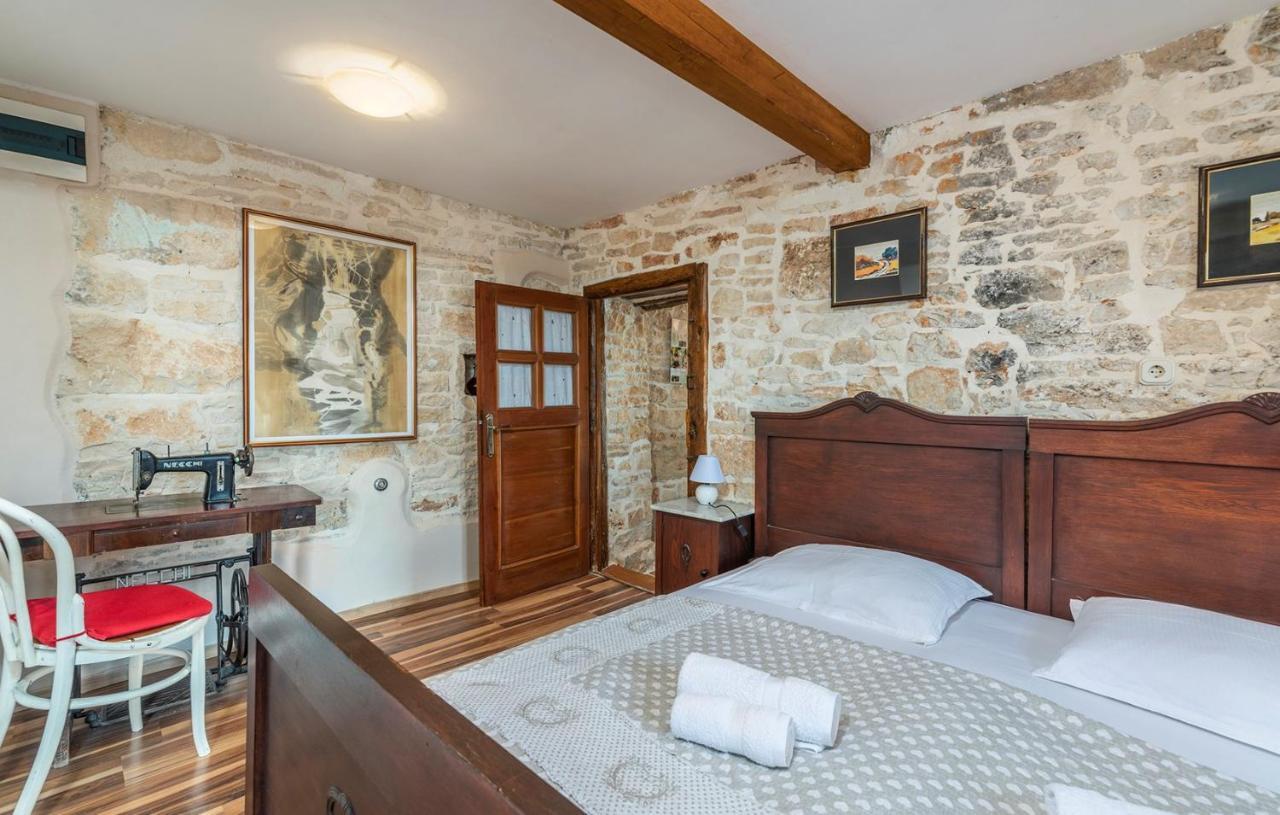House Peresiji Hotel Szoba fotó