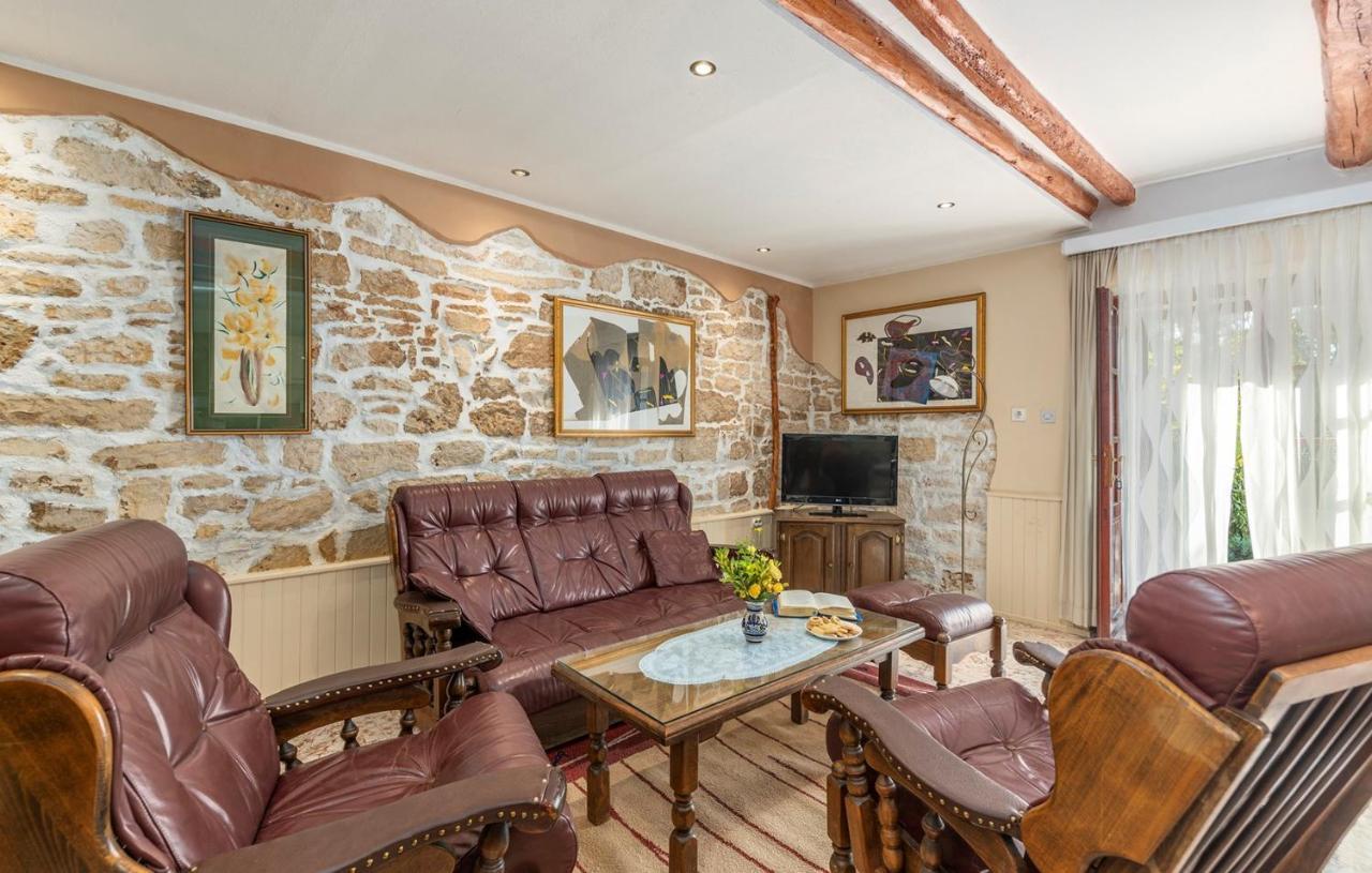 House Peresiji Hotel Szoba fotó